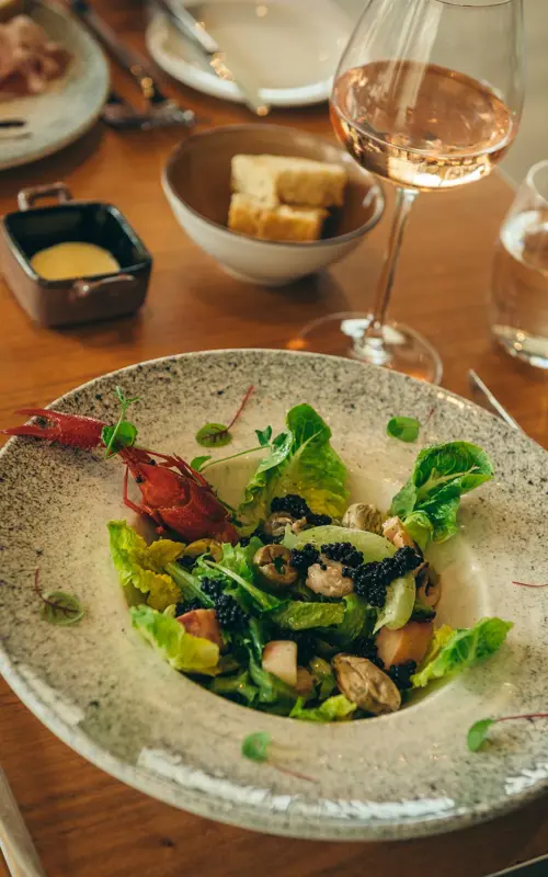 Salade bij Restaurant Olympic Club